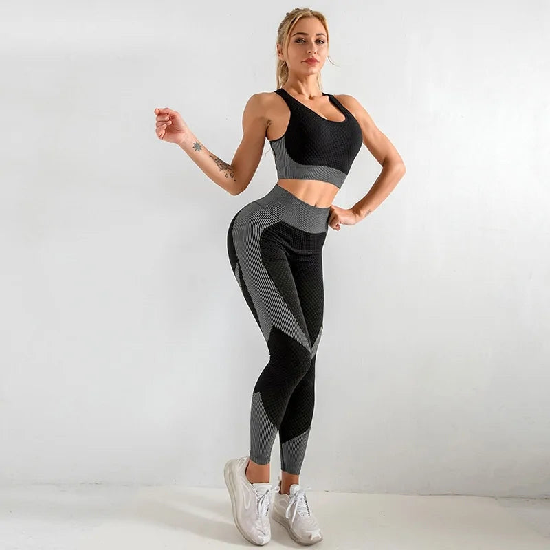 Energize - Sport Leggings mit Sport BH und Jacke