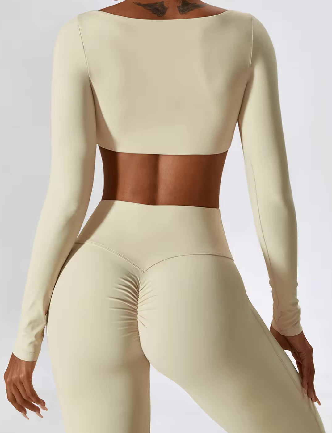 Sena - Seamless Flared Yoga Set - Schlaghose und Langarm Crop Top